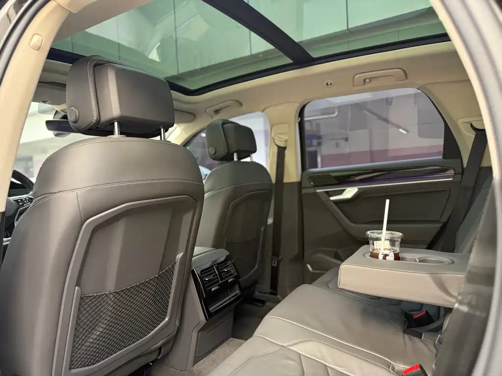 Volkswagen Touareg 2023 2.0TSI