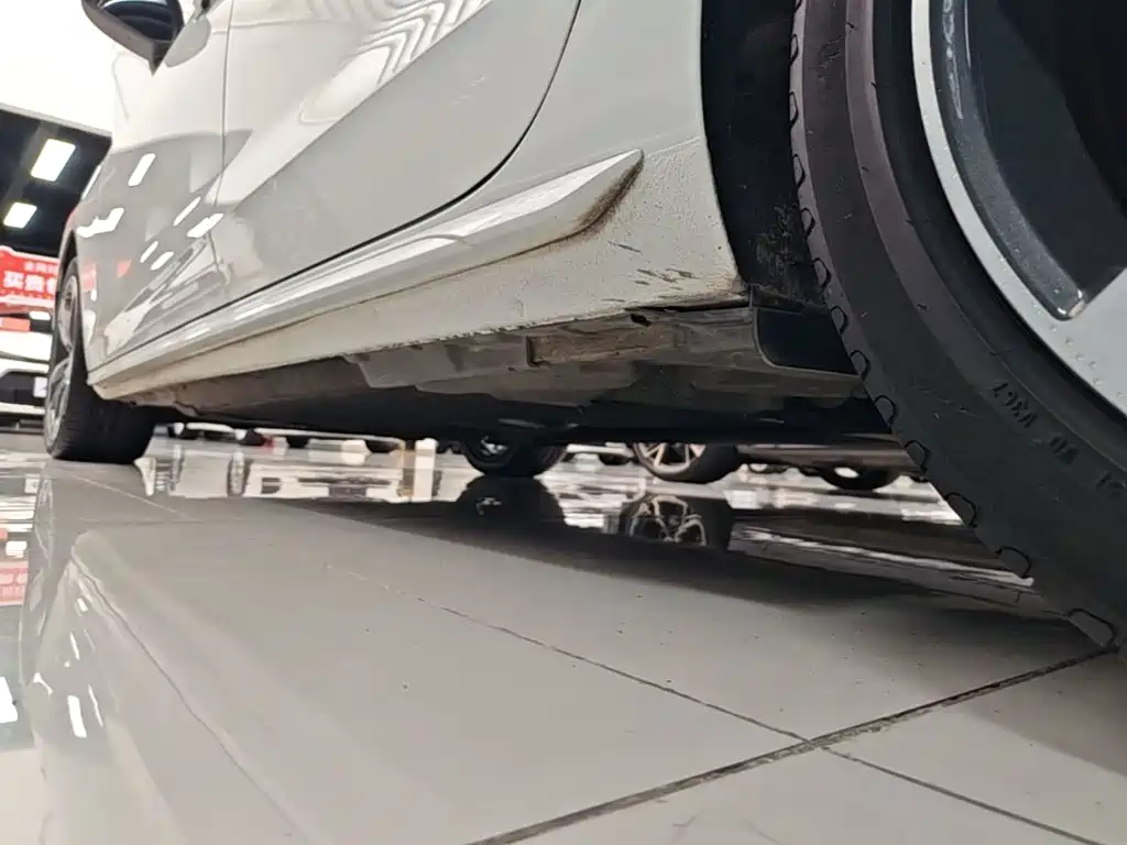 Audi A4L — миниатюра 22