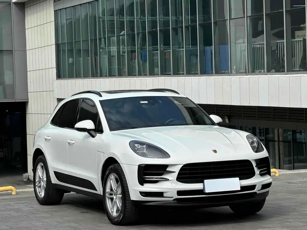 Porsche Macan — миниатюра 3