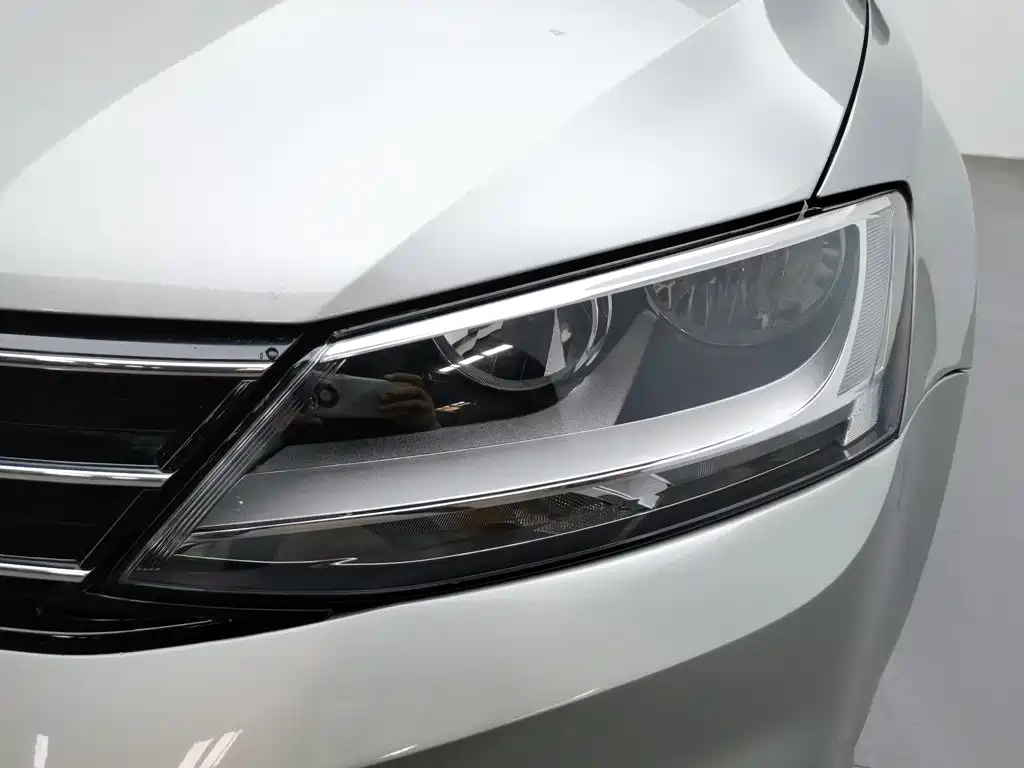Volkswagen Sagitar — миниатюра 7