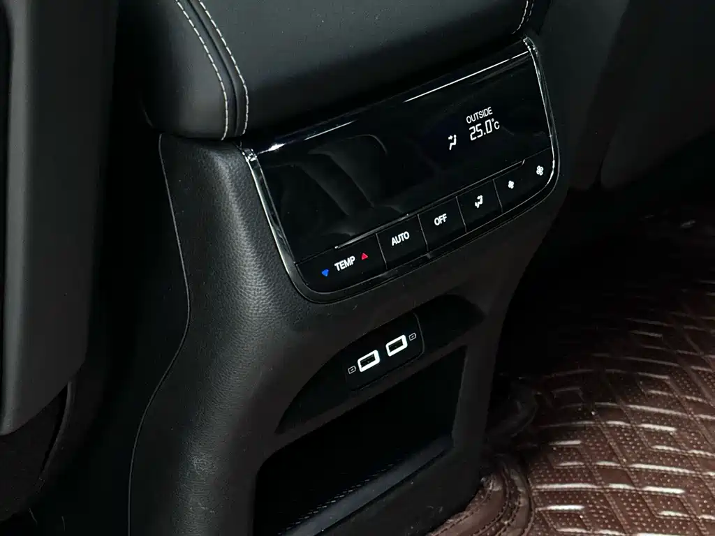 GAC Motor Trumpchi GS8 — миниатюра 28