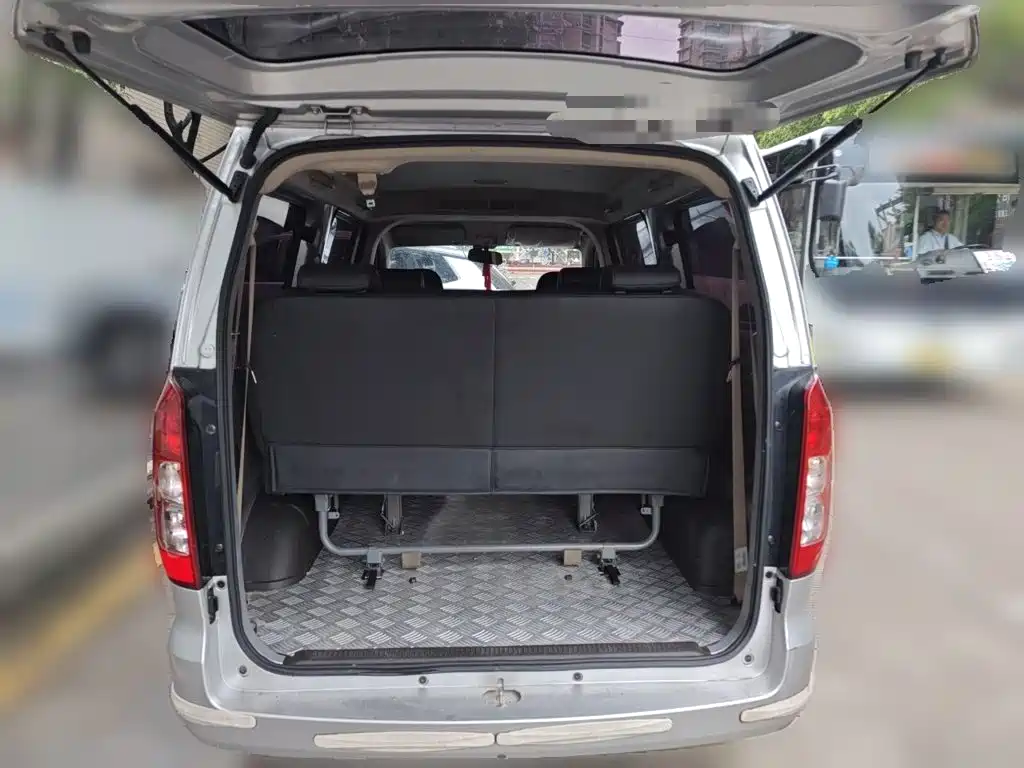 Wuling Hongguang V — миниатюра 15