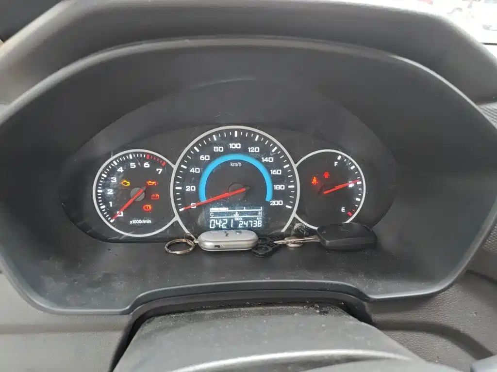 Wuling Hongguang V — миниатюра 7