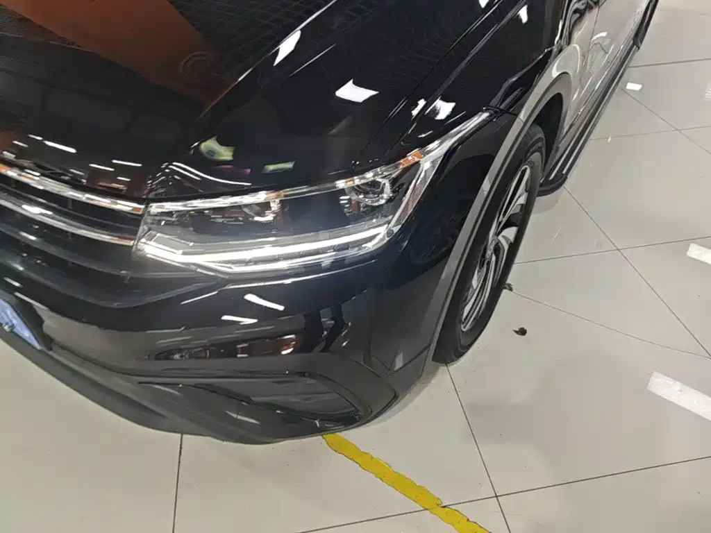 Volkswagen Tiguan L — миниатюра 24