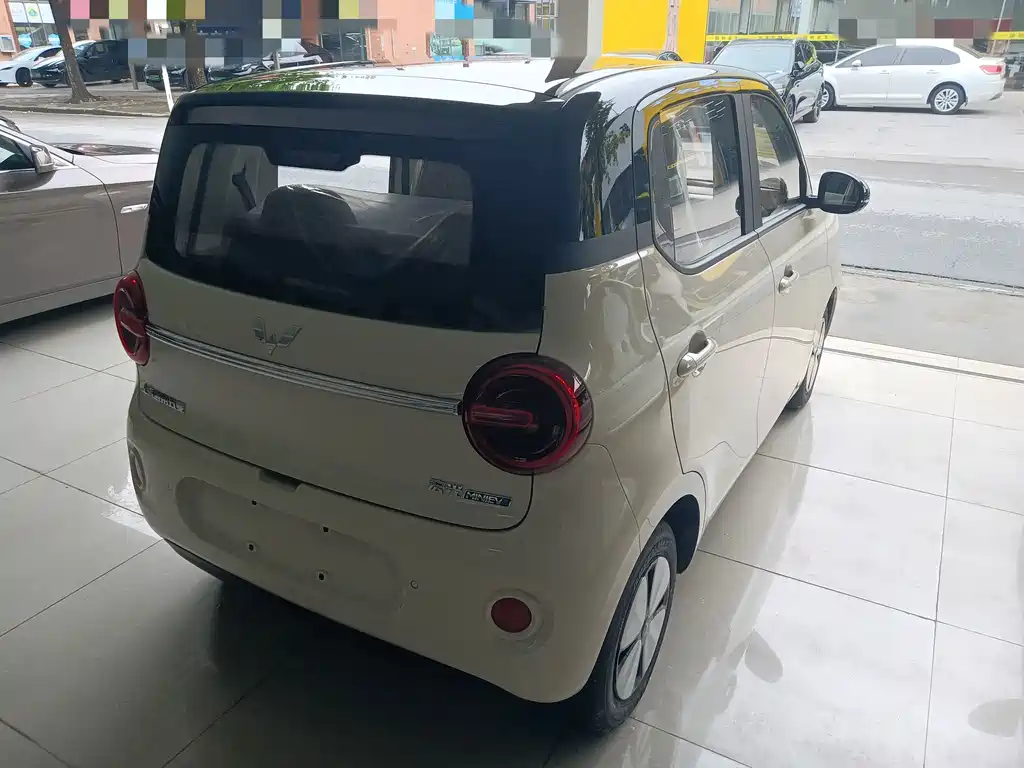 Wuling MINIEV — миниатюра 9