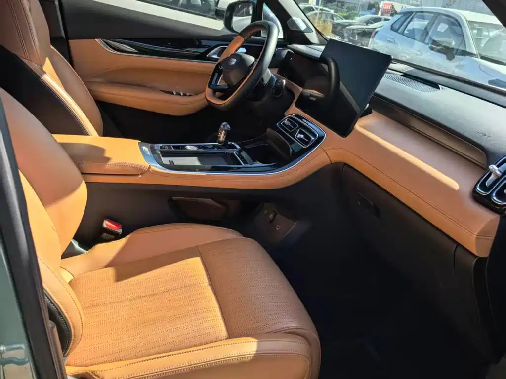 Geely Boyue L — миниатюра 7