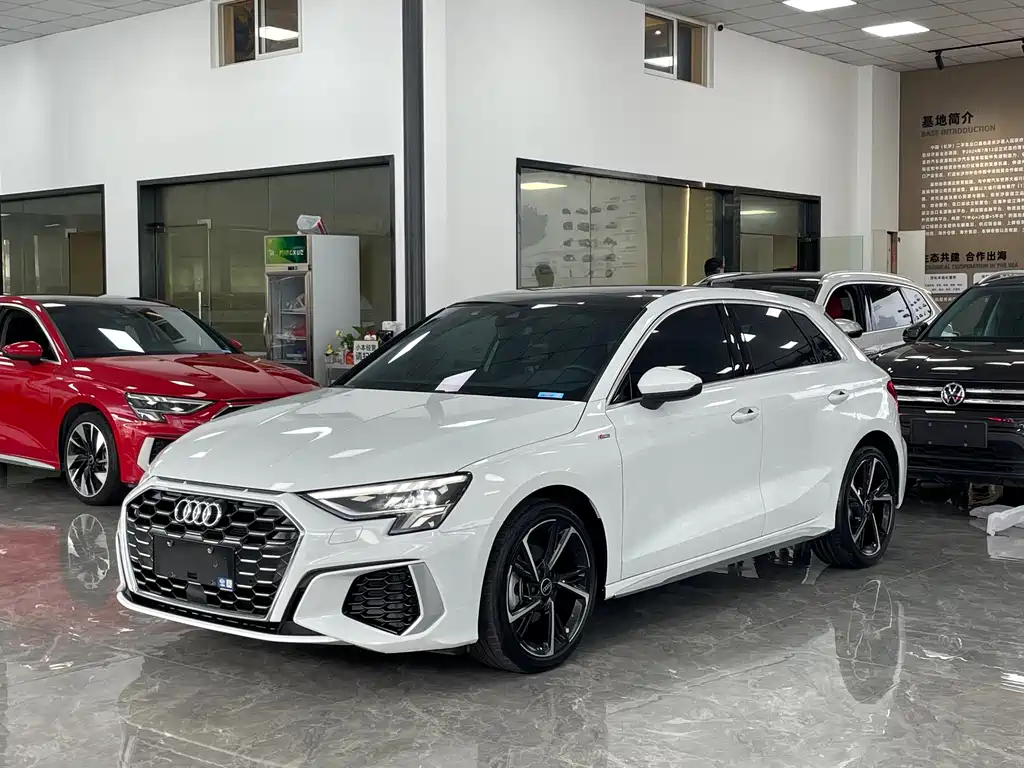 Купить Audi A3