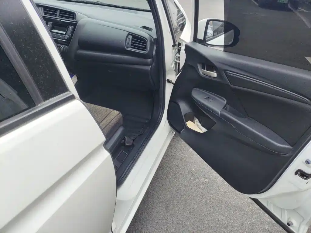 Honda Fit — миниатюра 19