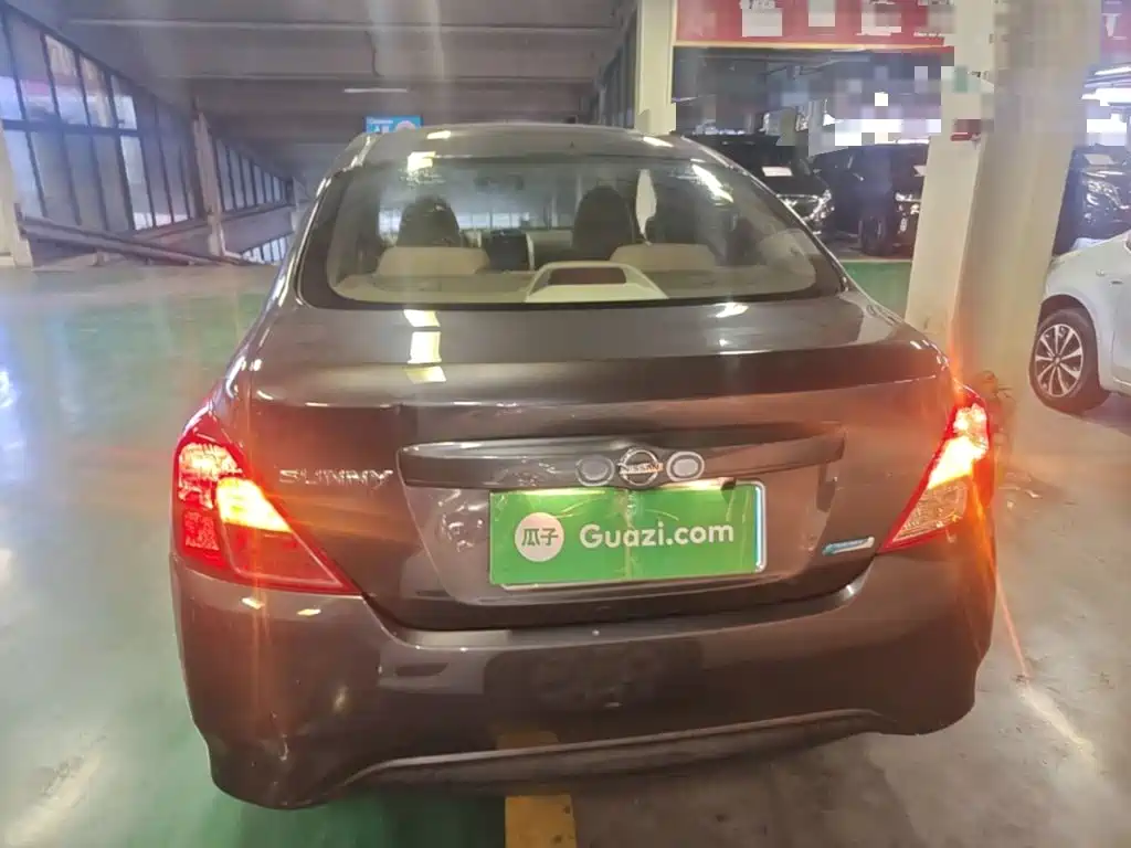 Nissan Sunny — миниатюра 6
