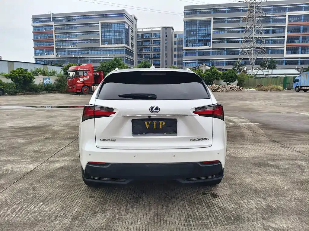 Lexus NX — миниатюра 5