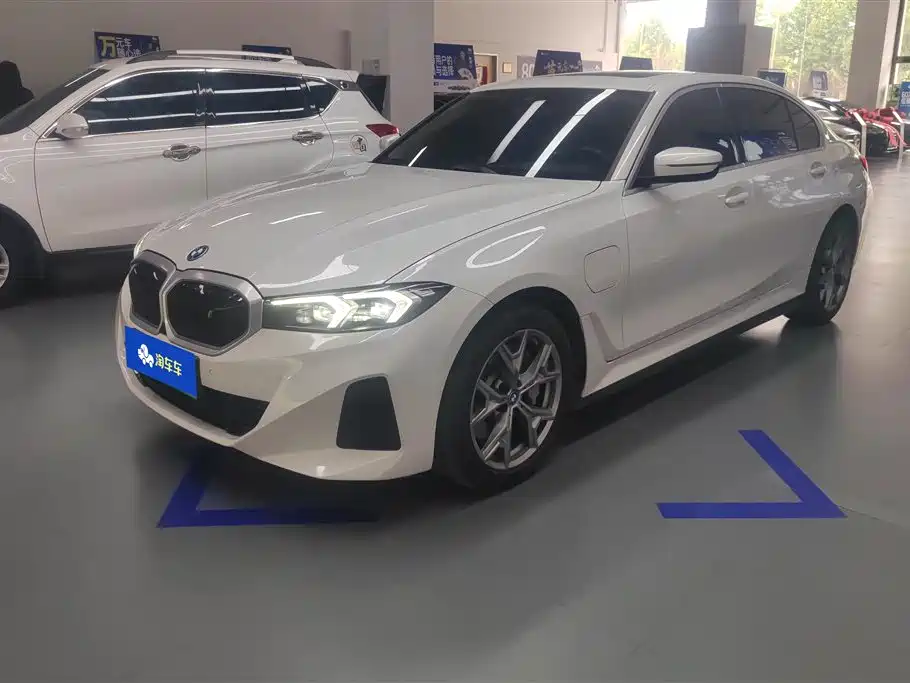 BMW i3 2024 eDrive 35 L