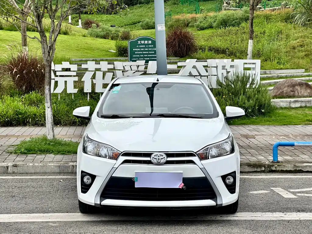 Toyota Yaris L Zhixuan YARiS L 2015 1.5E AT