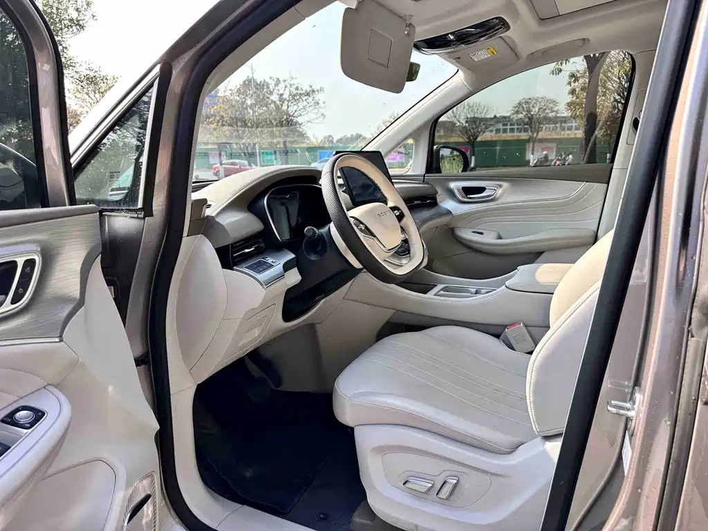 ROEWE IMAX8 NEW ENERGY