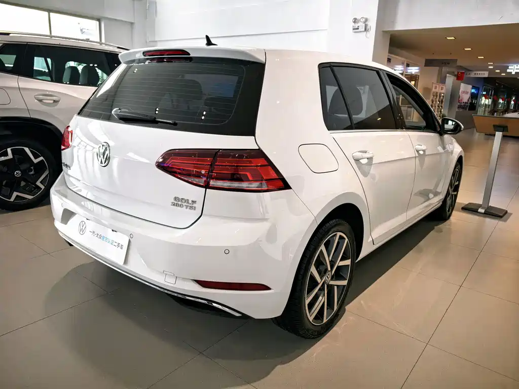 Volkswagen Golf — миниатюра 3