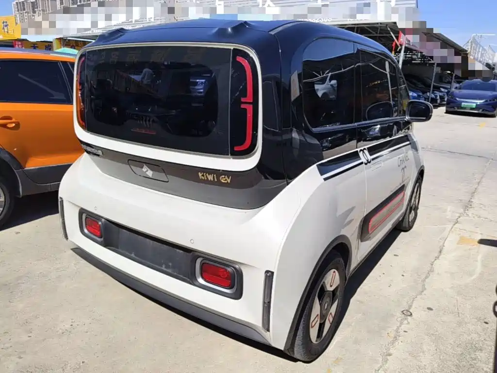 Baojun KiWi EV — миниатюра 7