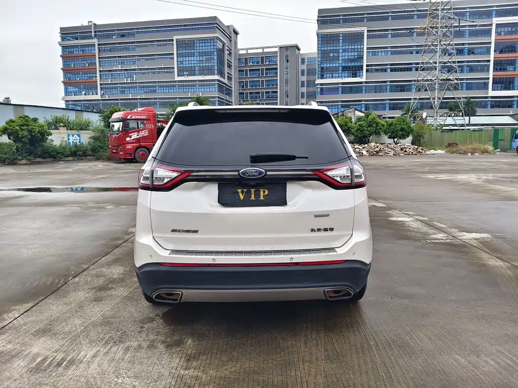 Ford Edge — миниатюра 5