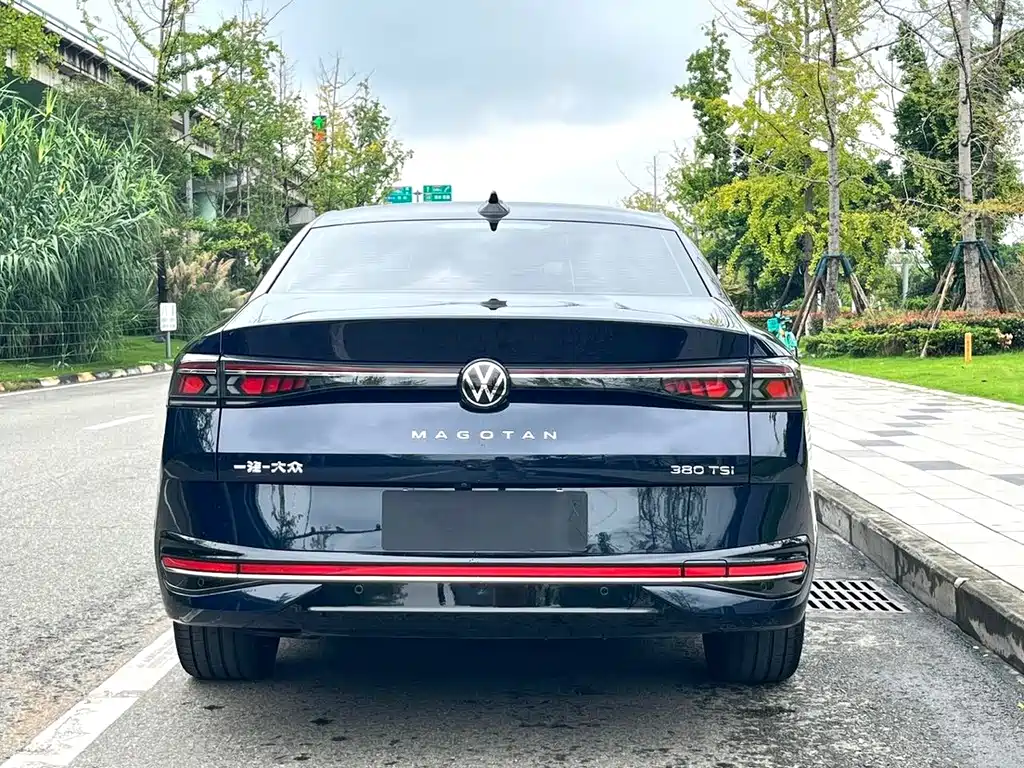 Volkswagen Magotan — миниатюра 4