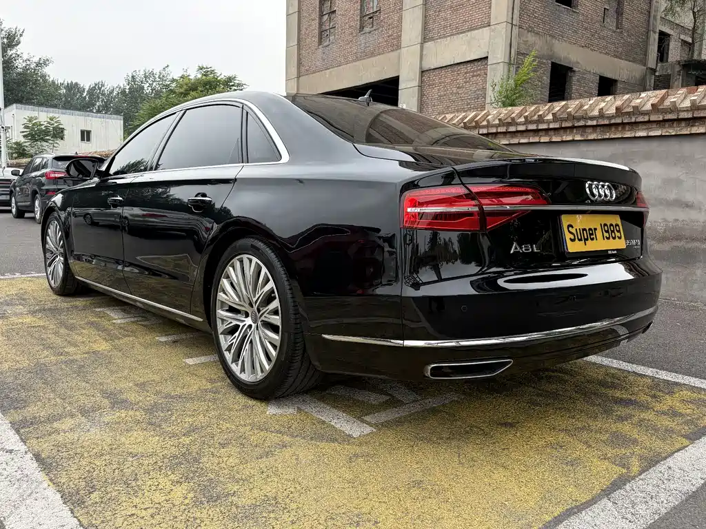 Audi A8 2014 A8L 45 TFSI quattro