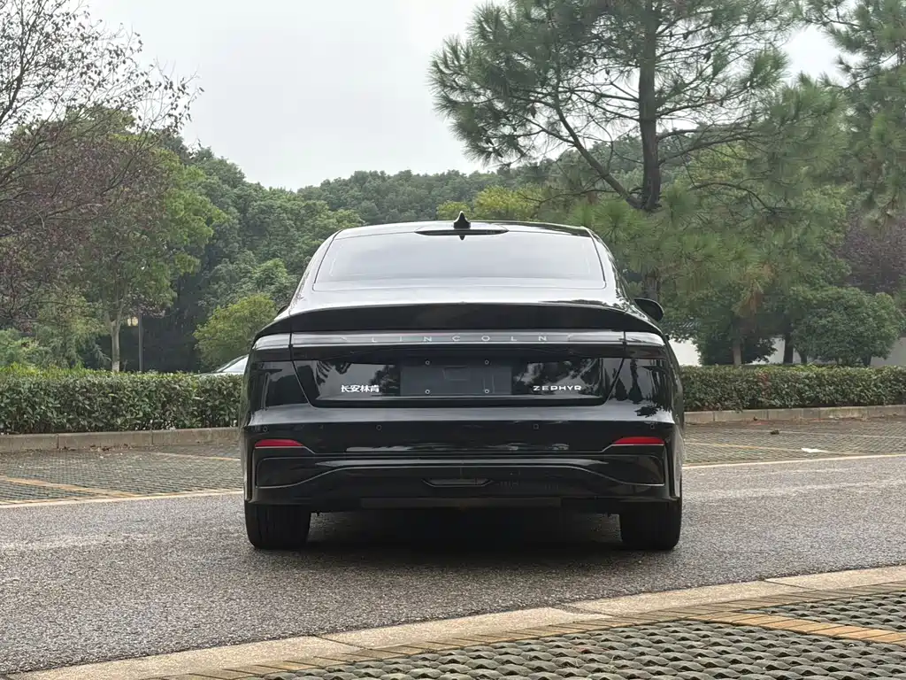 Lincoln Z — миниатюра 6