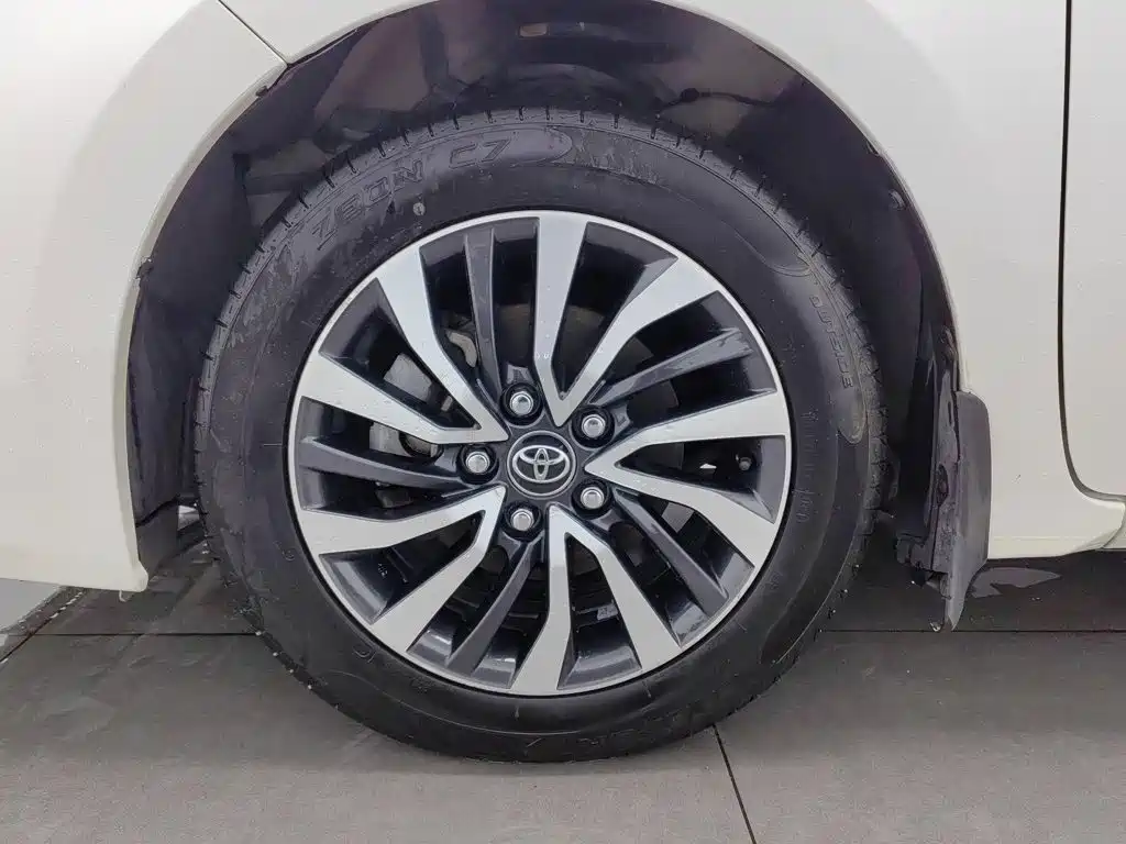 Toyota Corolla — миниатюра 17