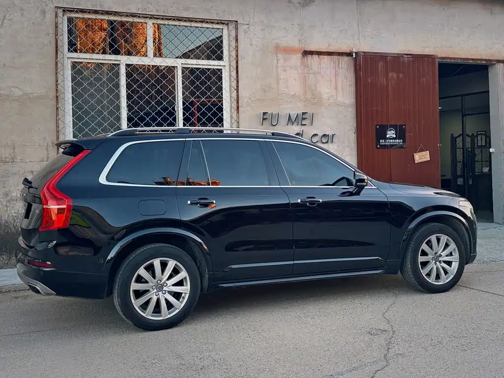 Volvo XC90 — миниатюра 4