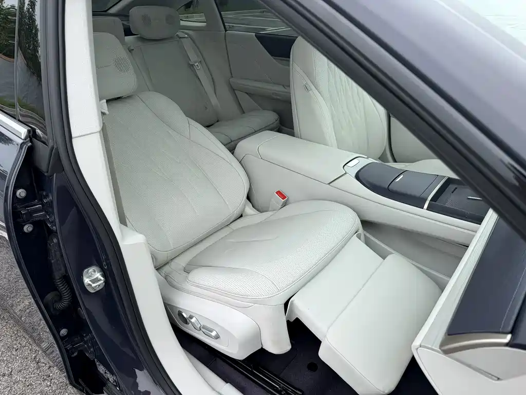 Buick Electra L7 — миниатюра 14
