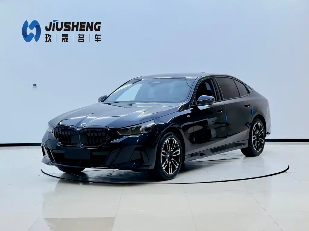 BMW 5 Series 2025
