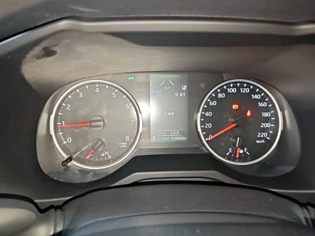 Toyota RAV4 — миниатюра 12