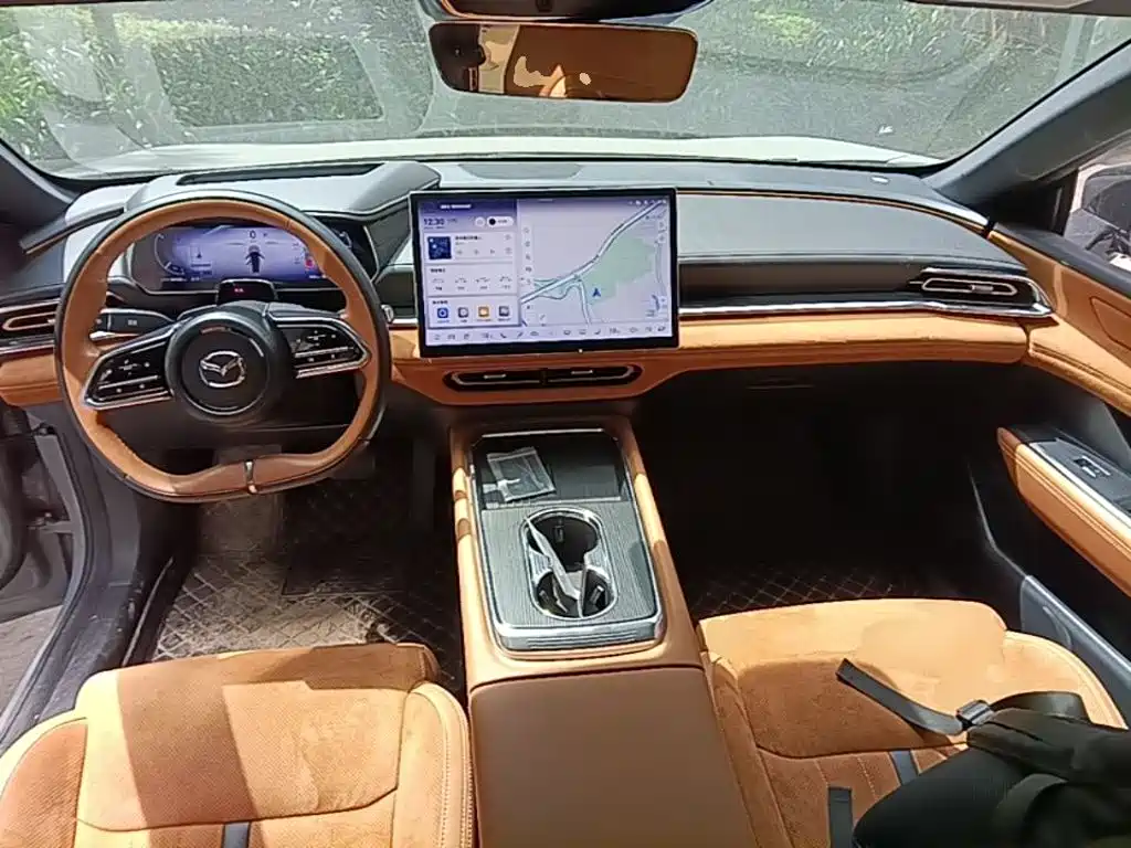 Mazda EZ-6 — миниатюра 10