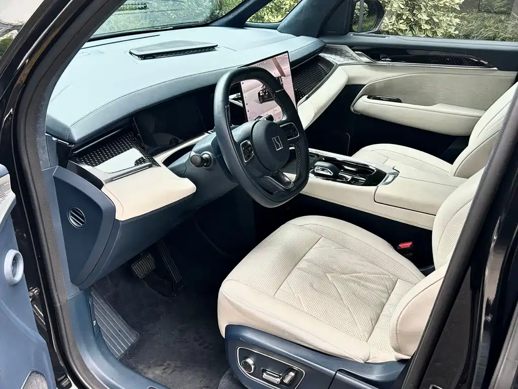 Zeekr 009 2024 мест Executive 108kWh