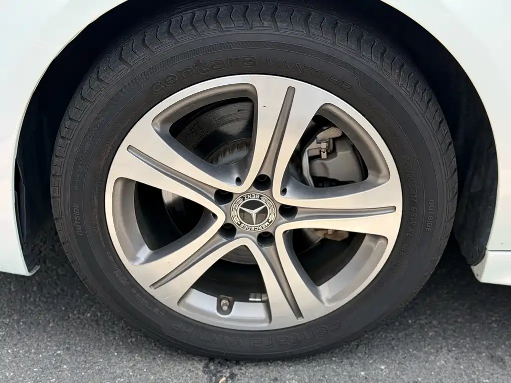Mercedes-Benz C-Class — миниатюра 24