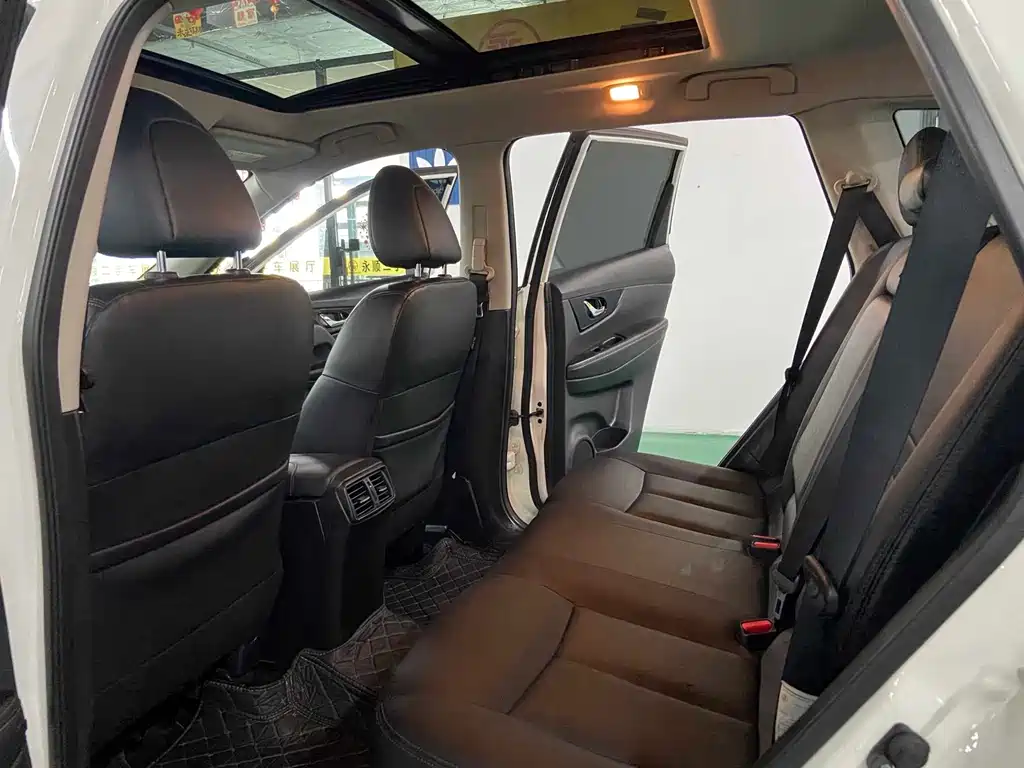 Nissan X-Trail — миниатюра 5