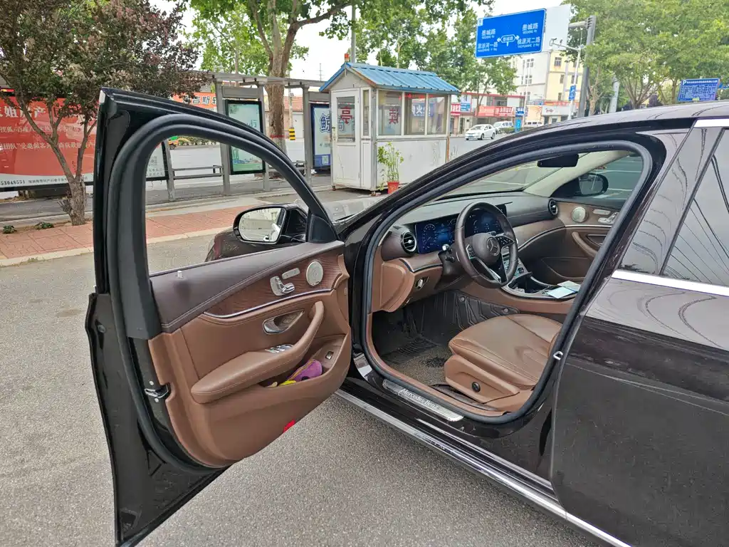 Mercedes-Benz E-Class E 2023 E 300 L Luxury