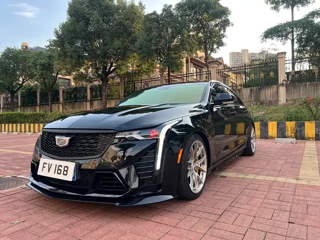 Cadillac CT4
