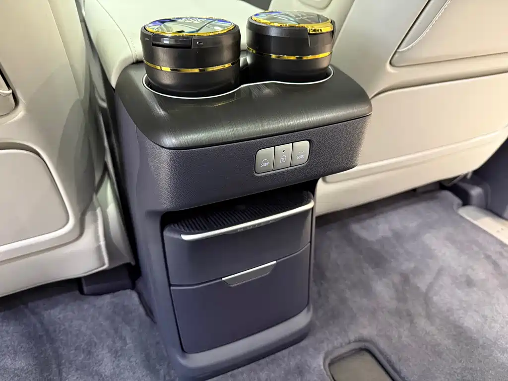 BUICK GL8 NEW ENERGY