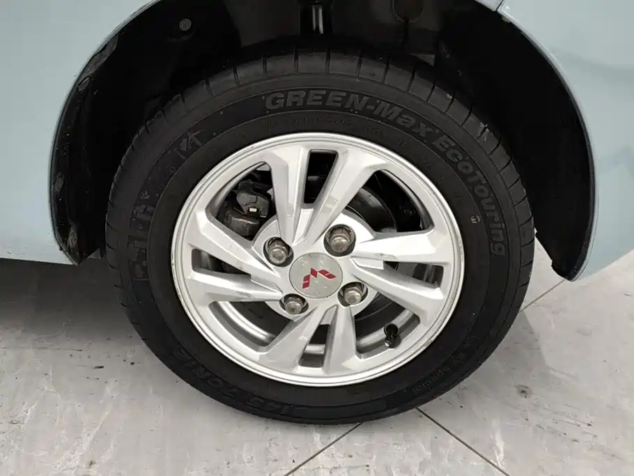 Wuling MINIEV — миниатюра 6
