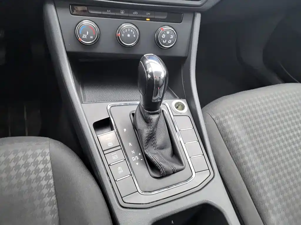 Volkswagen Bora — миниатюра 13