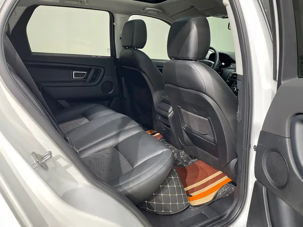 Land Rover Discovery Sport — миниатюра 20