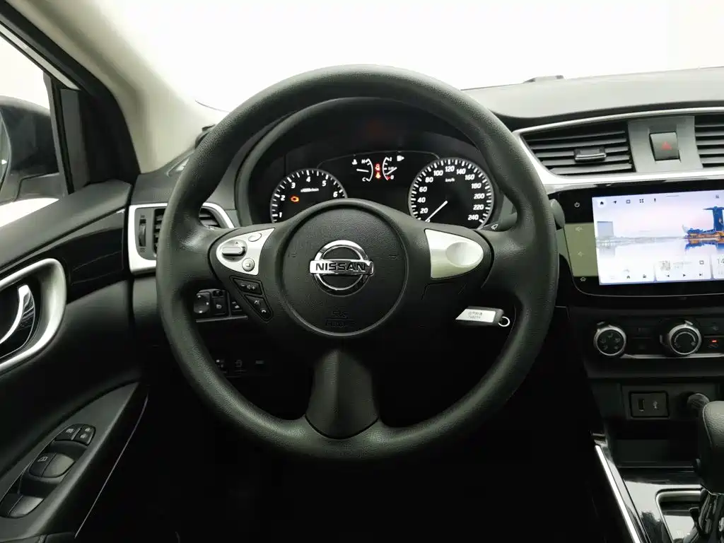 Nissan Sylphy — миниатюра 11