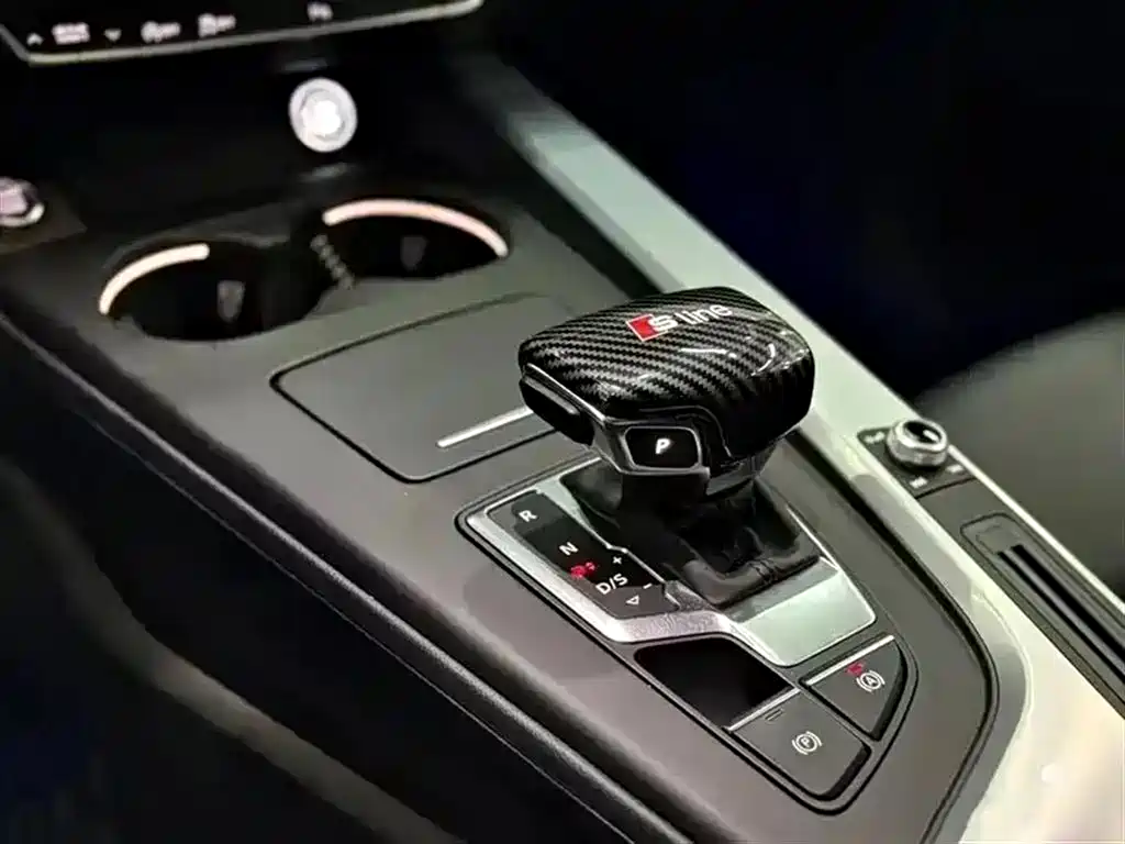 Audi A4L 2018 30 40 TFSI Fashion