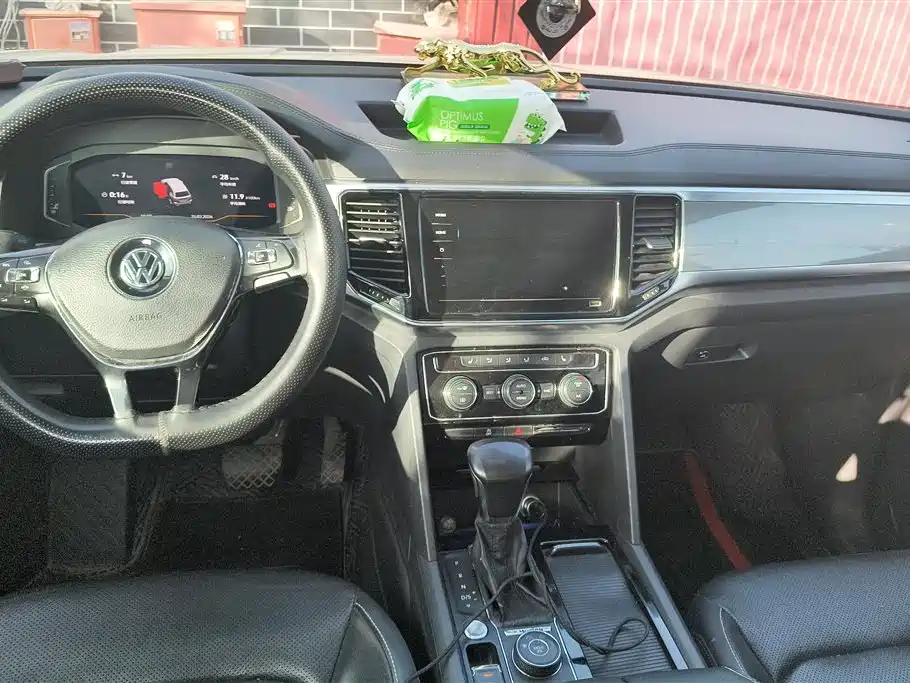 VOLKSWAGEN TOURANG