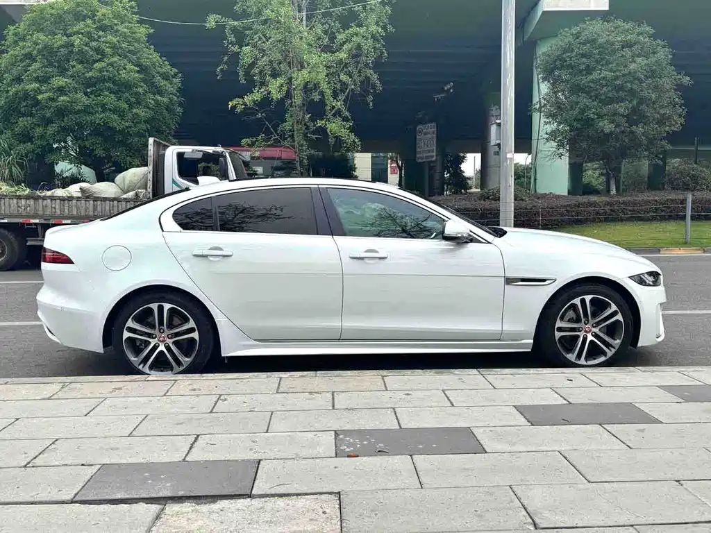 Jaguar XEL 2020 2.0T 200PS R-DYNAMIC S Sport