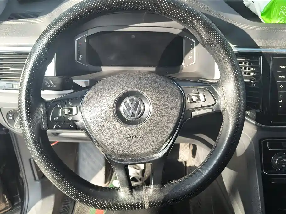 VOLKSWAGEN TOURANG