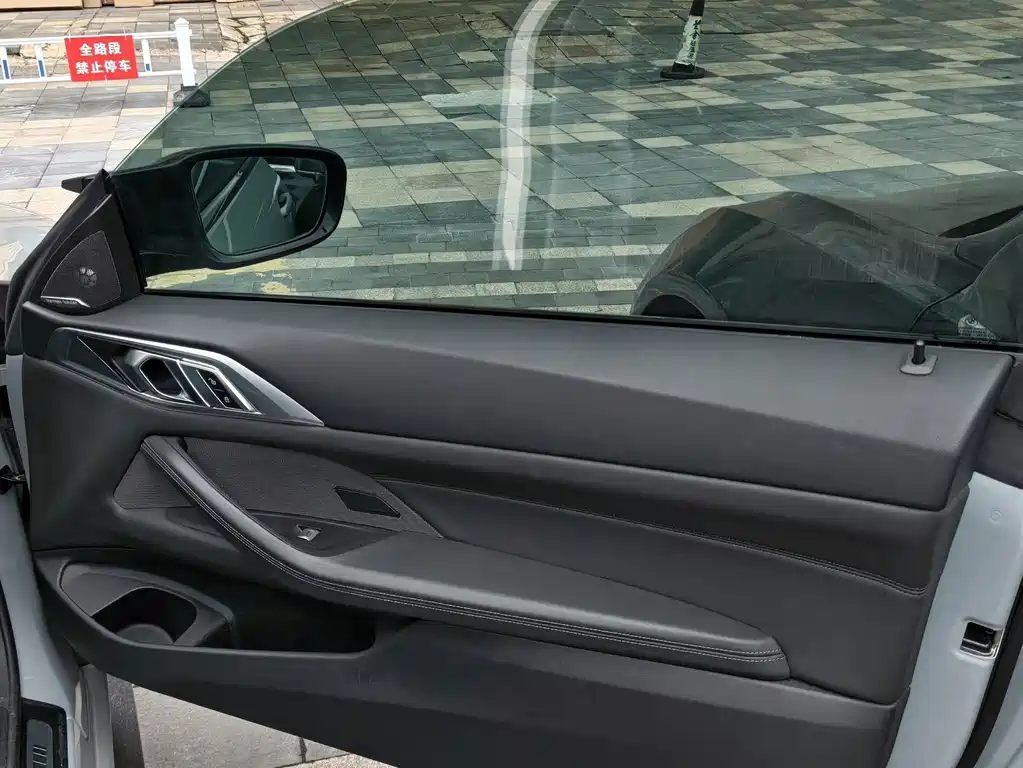BMW M4 — миниатюра 9