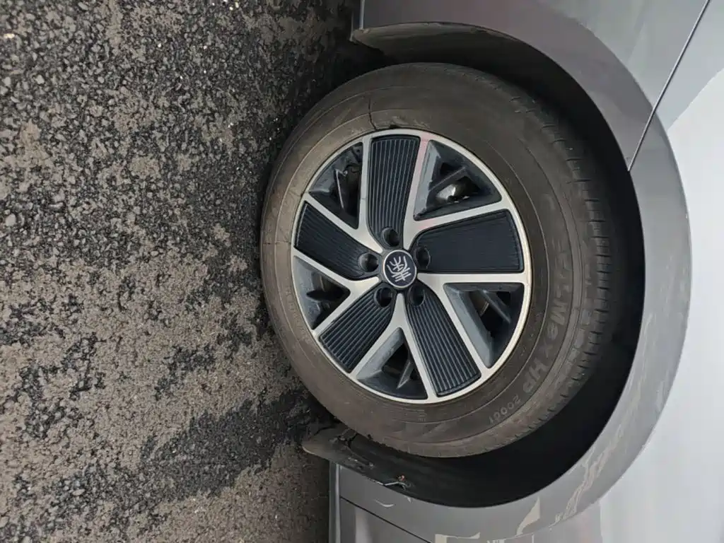 BYD Qin L — миниатюра 23