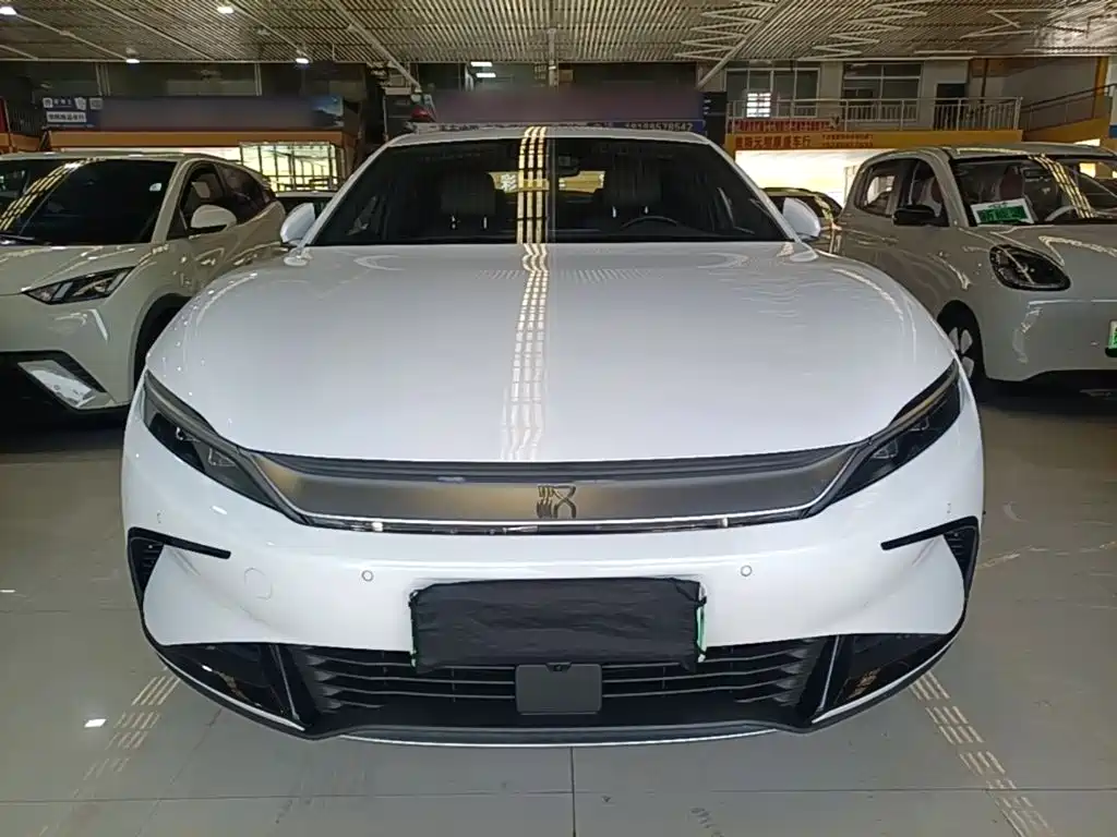 BYD Han — миниатюра 3