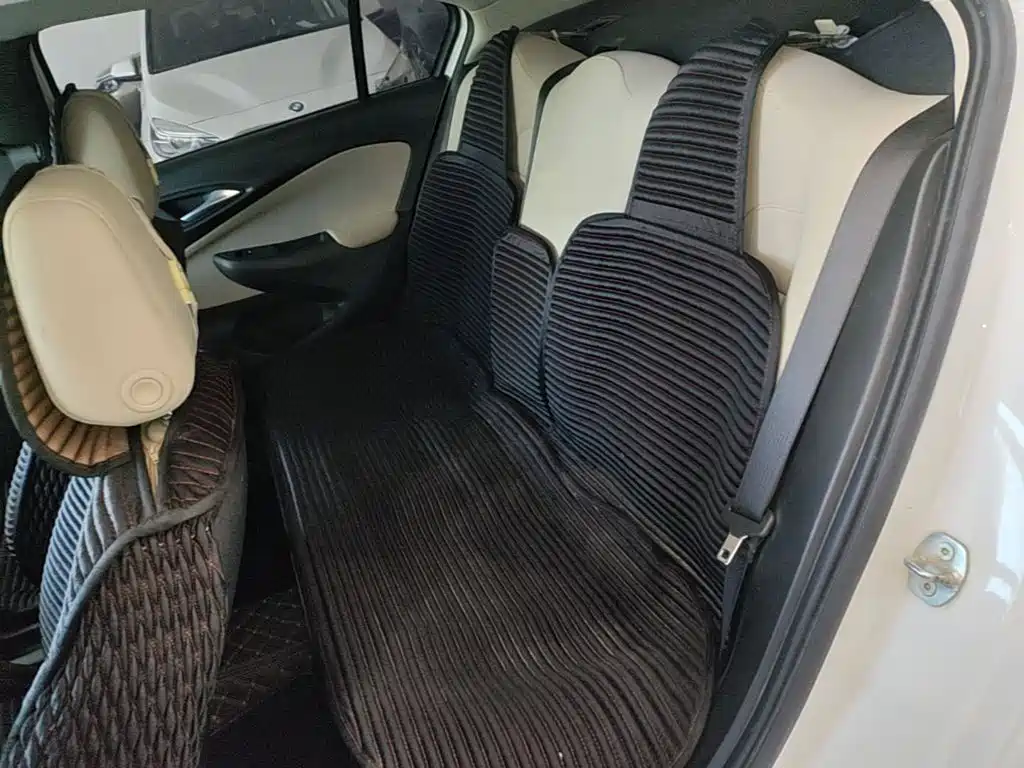 Buick Excelle — миниатюра 17