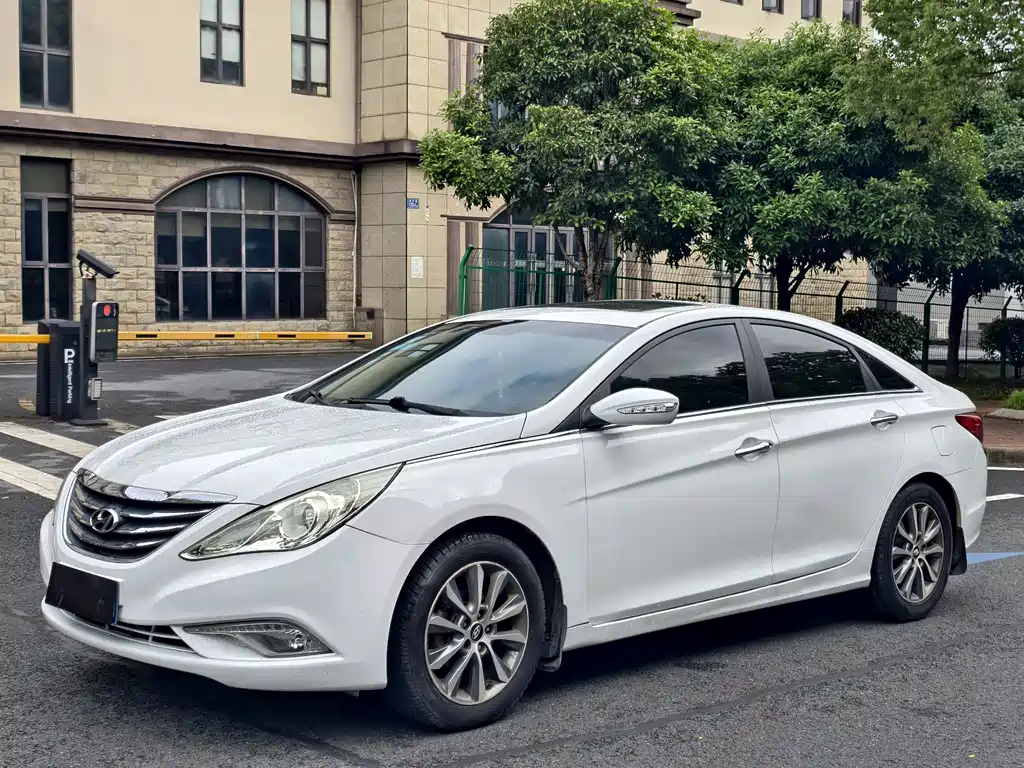 Купить Hyundai Sonata