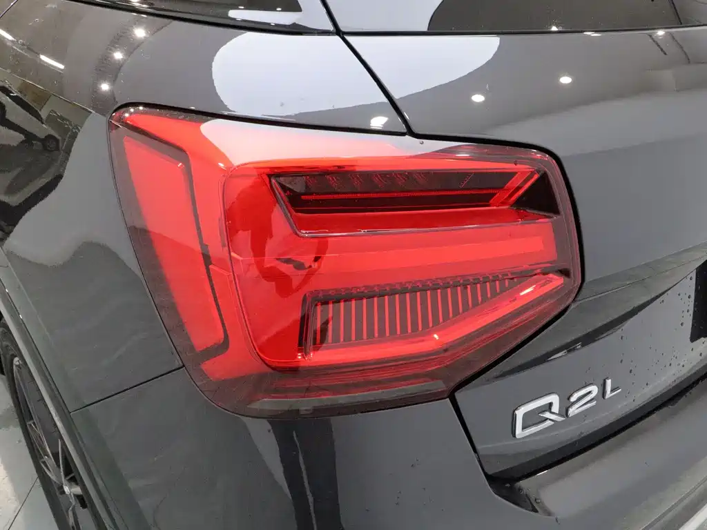 Audi Q2L — миниатюра 10