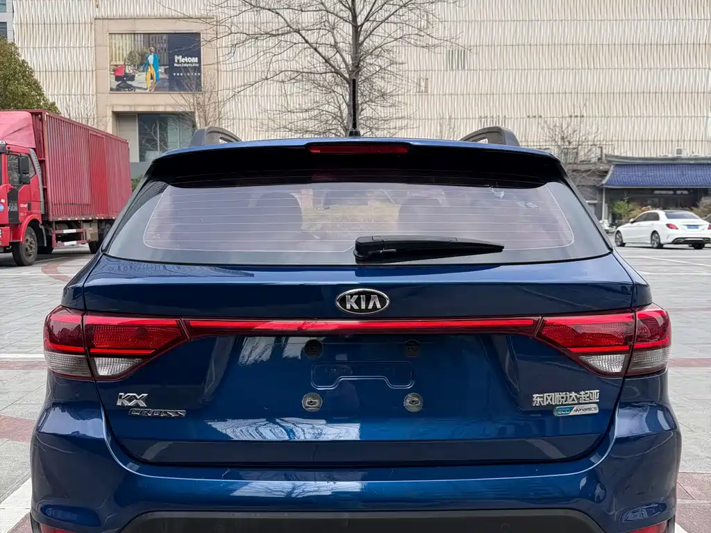 Kia KX Cross 1.6L Auto Lively Sunroof Edition China VI, фото 9